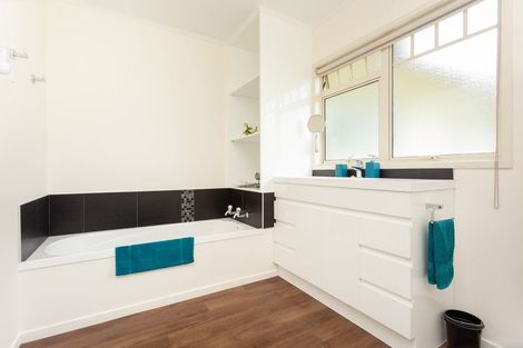 Photo of property in 206 Thornton Road, Cambridge, 3434