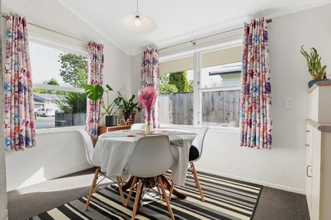 Photo of property in 14 Caernarvon Street, Dinsdale, Hamilton, 3204