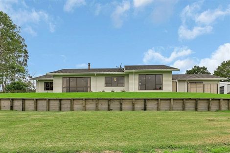 Photo of property in 51 Loop Road, Otaika, Whangarei, 0170