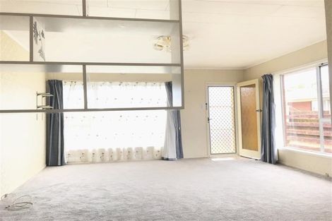 Photo of property in 1/36 Blacklock Avenue, Henderson, Auckland, 0612