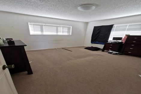 Photo of property in 203 Royal Road, Massey, Auckland, 0614