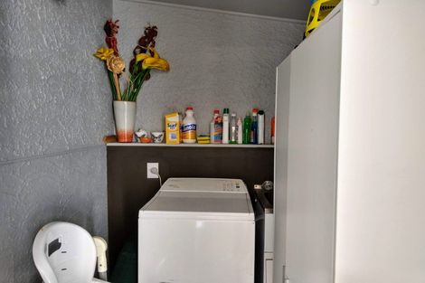 Photo of property in 18 Swiss Avenue, Gonville, Whanganui, 4501