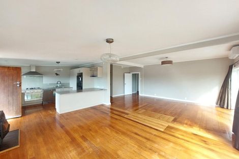 Photo of property in 31 Salisbury Road, Birkdale, Auckland, 0626