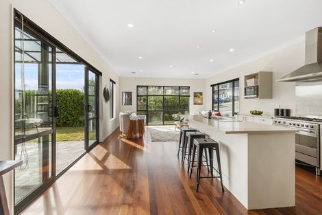 Photo of property in 4 Edington Grove, Churton Park, Wellington, 6037