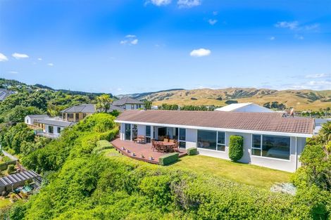 Photo of property in 11 Motuhara Road, Plimmerton, Porirua, 5026