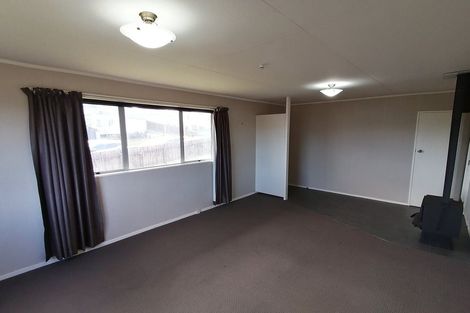 Photo of property in 4a Tainui Street, Castlecliff, Whanganui, 4501
