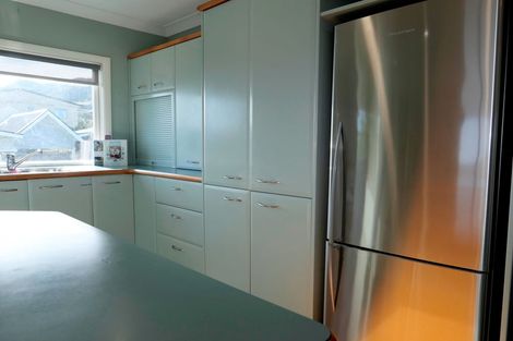 Photo of property in 8 Kotare Street, Waikanae, 5036