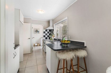 Photo of property in 1/54 De Quincey Terrace, Highland Park, Auckland, 2010