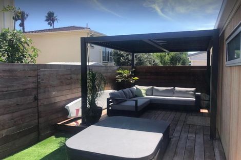 Photo of property in 2/8 Cecil Road, Milford, Auckland, 0620