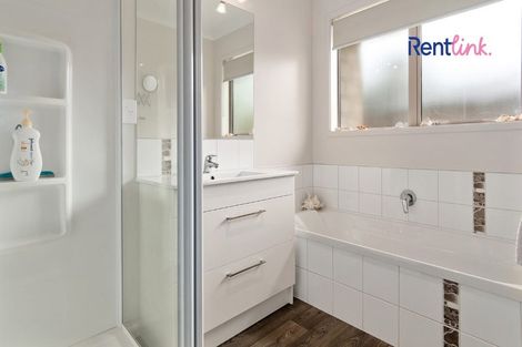 Photo of property in 52 Kayelene Place, Omokoroa, 3114