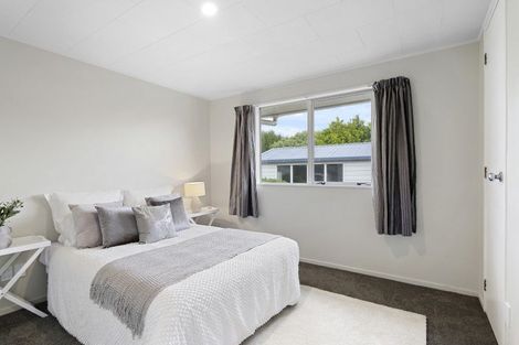 Photo of property in 82 Gilberthorpes Road, Hei Hei, Christchurch, 8042