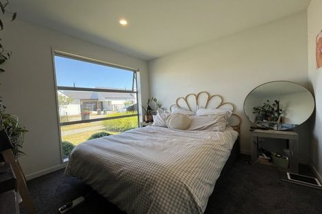 Photo of property in 38 Horoeka Street, Russley, Christchurch, 8042