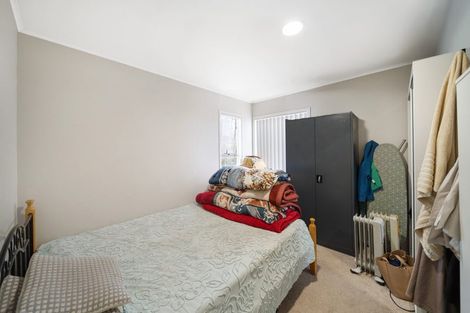 Photo of property in 3 Ilford Crescent, Mangere, Auckland, 2022