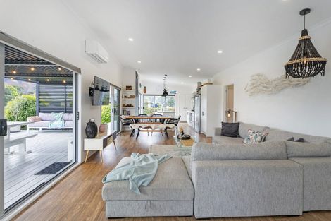 Photo of property in 3 Voyager Place, Cooks Beach, Whitianga, 3591