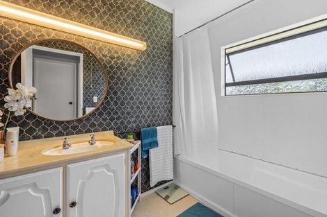 Photo of property in 3 Tregony Place, Camborne, Porirua, 5026