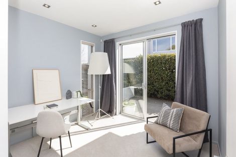 Photo of property in 26 Hartley Avenue, Strowan, Christchurch, 8052