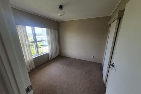 Photo of property in 3/16 Northumberland Avenue, Belmont, Auckland, 0622