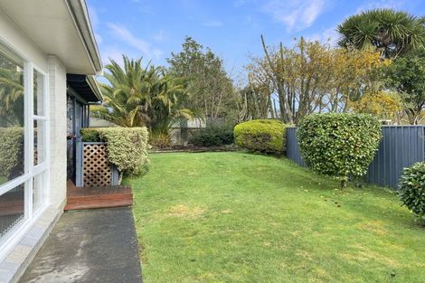 Photo of property in 9 Totara Park Road, Clouston Park, Upper Hutt, 5018