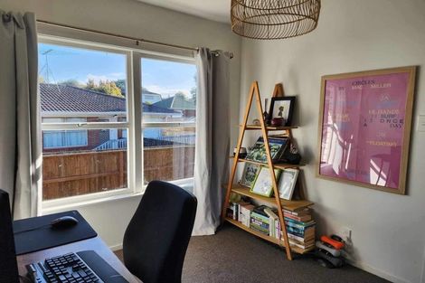 Photo of property in 2/55 Alton Avenue, Hillcrest, Auckland, 0627