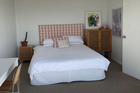 Photo of property in 107 Karewa Parade, Papamoa Beach, Papamoa, 3118