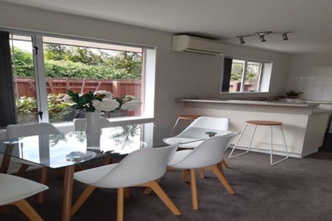 Photo of property in 2/43 Northcote Road, Northcote, Christchurch, 8052