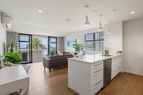 Photo of property in 5/392 Hibiscus Coast Highway, Orewa, 0931