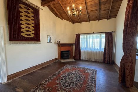 Photo of property in 49 Kent Street, Picton, 7220