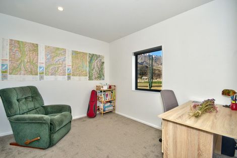Photo of property in 3 Woodley Place, Glenorchy, 9372