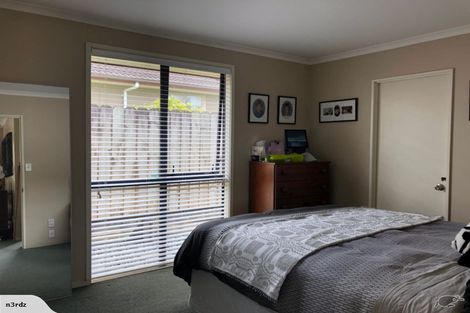 Photo of property in 22 Zefiro Drive, Massey, Auckland, 0614