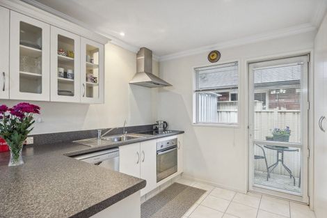 Photo of property in 2/4 Reid Avenue, Mosgiel, 9024