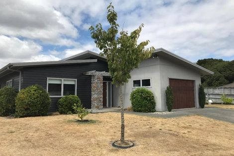 Photo of property in 25 Brompton Close, Richmond Heights, Taupo, 3330