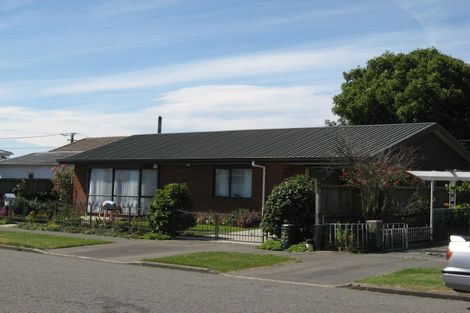 Photo of property in 12 Walcot Street, Bromley, Christchurch, 8062
