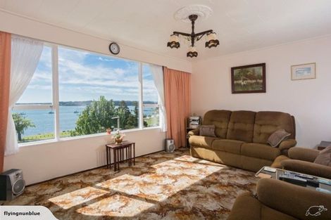 Photo of property in 39 Harbour View Road, Omokoroa, 3114