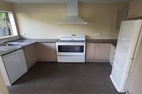 Photo of property in 2/8 Vasanta Avenue, Ngaio, Wellington, 6035