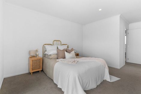 Photo of property in 20 Kowi Lakes Drive, One Tree Point, 0118