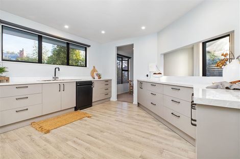 Photo of property in 2/58 Innes Road, St Albans, Christchurch, 8052