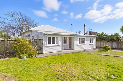 Photo of property in 106 Queen Street West, Levin, 5510