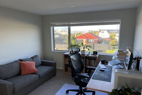 Photo of property in 25 Waterloo Road, Milford, Auckland, 0620