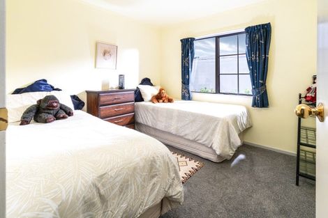 Photo of property in 14 Aparima Avenue, Miramar, Wellington, 6022