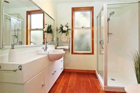 Photo of property in 52 Locking Street, Nelson South, Nelson, 7010