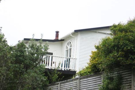 Photo of property in 19 Lochiel Road, Khandallah, Wellington, 6035