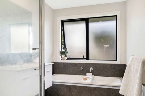 Photo of property in 24 Tiwhatiwha Crescent, Kawerau, 3127