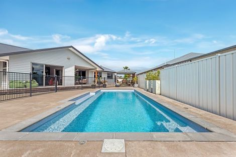 Photo of property in 15 Sterling Park, Lytton West, Gisborne, 4010