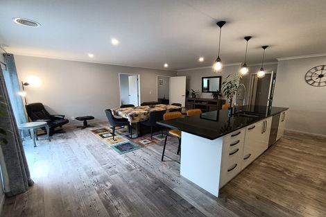 Photo of property in 13 Atherton Terrace, Churton Park, Wellington, 6037