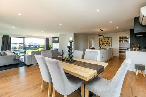 Photo of property in 1 Megaw Close, Whalers Gate, New Plymouth, 4310
