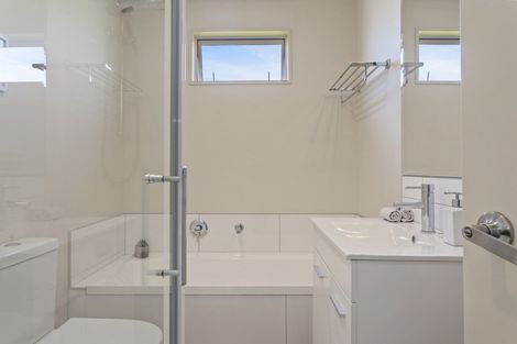 Photo of property in 1 Pemberton Drive, Amberley, 7410