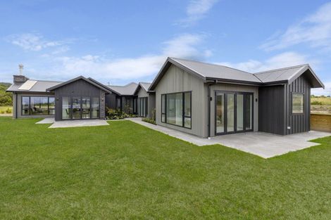 Photo of property in 47 Seven Oaks Drive, Kinloch, Taupo, 3377