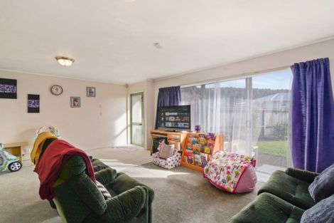 Photo of property in 9a Puweto Street, Selwyn Heights, Rotorua, 3015
