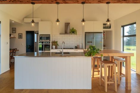Photo of property in 53 Blacks Avenue, Waipara, 7483