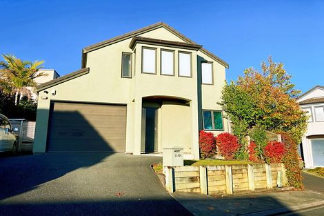 Photo of property in 11/64 Schnapper Rock Road, Schnapper Rock, Auckland, 0632